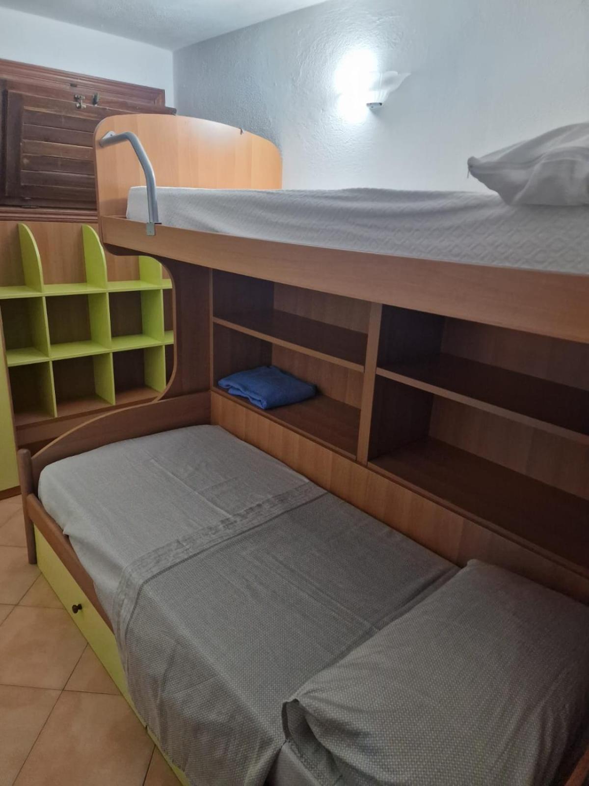Appartamento Cala Reale, Piano Terra Marinella  Exteriör bild
